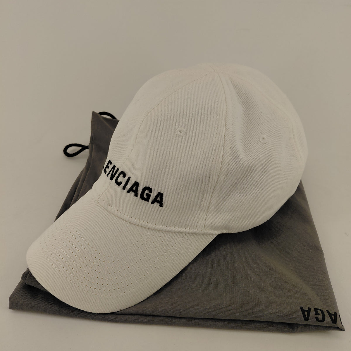 Cappello Balenciaga