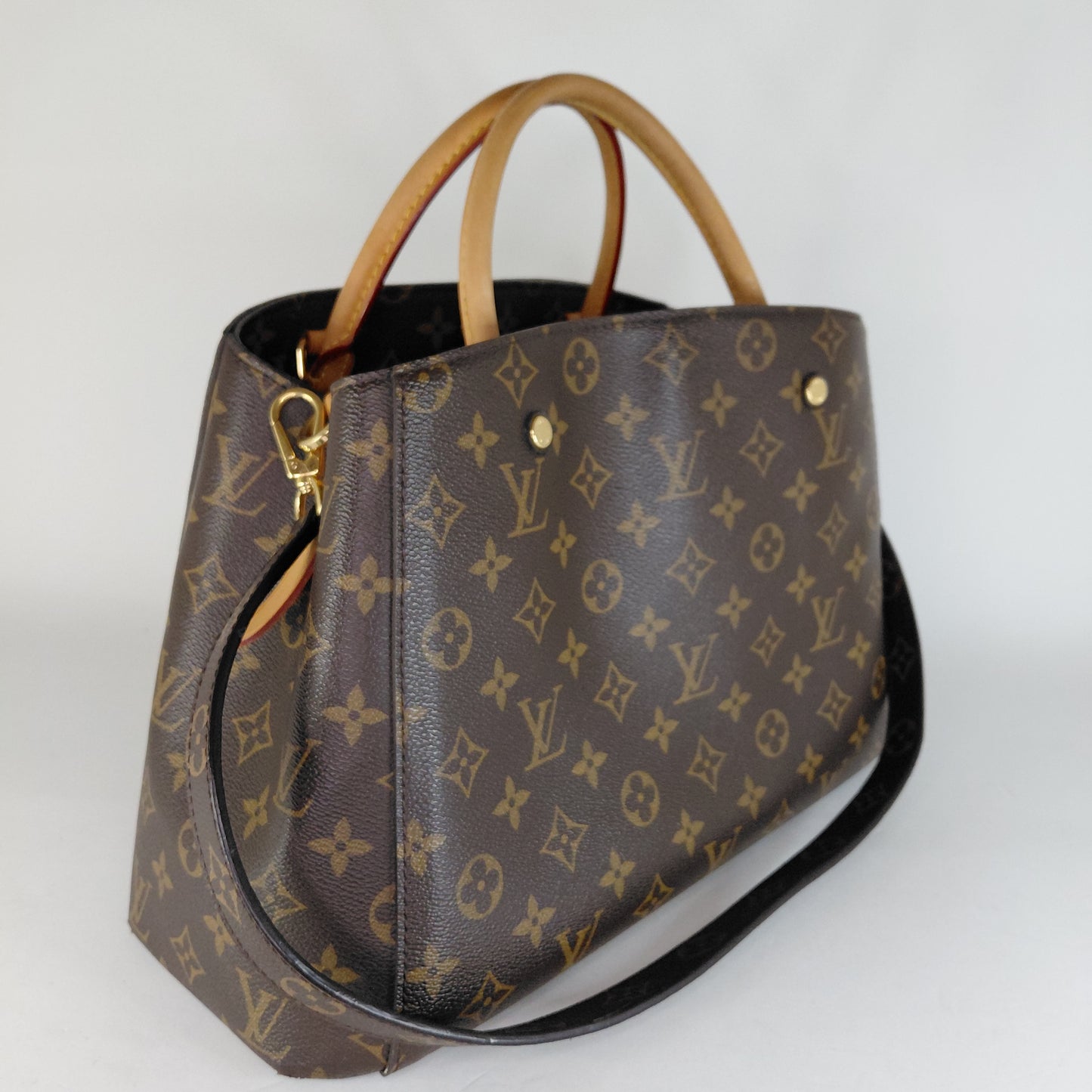 Montaigne MM Louis Vuitton