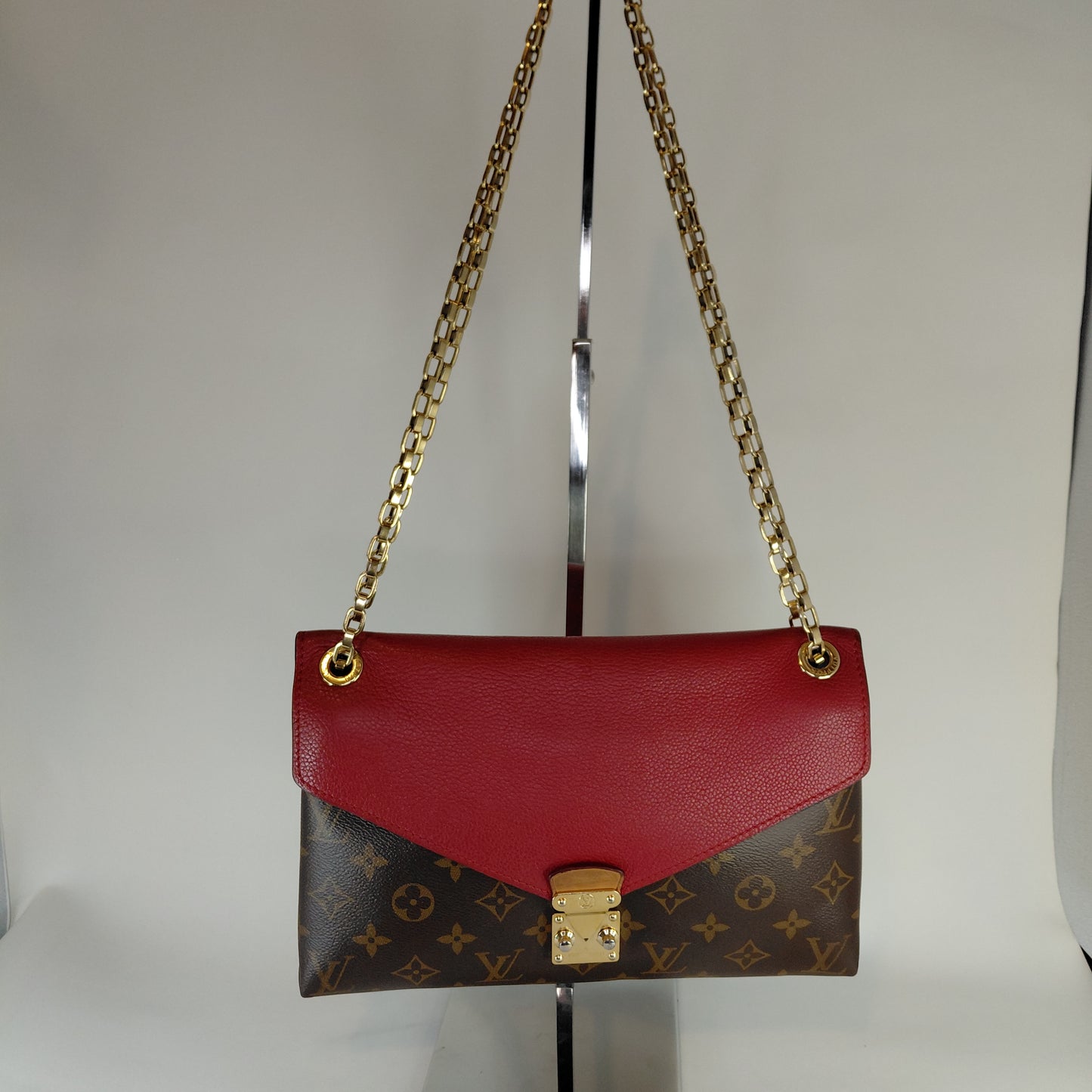 Chain Pallas Louis Vuitton