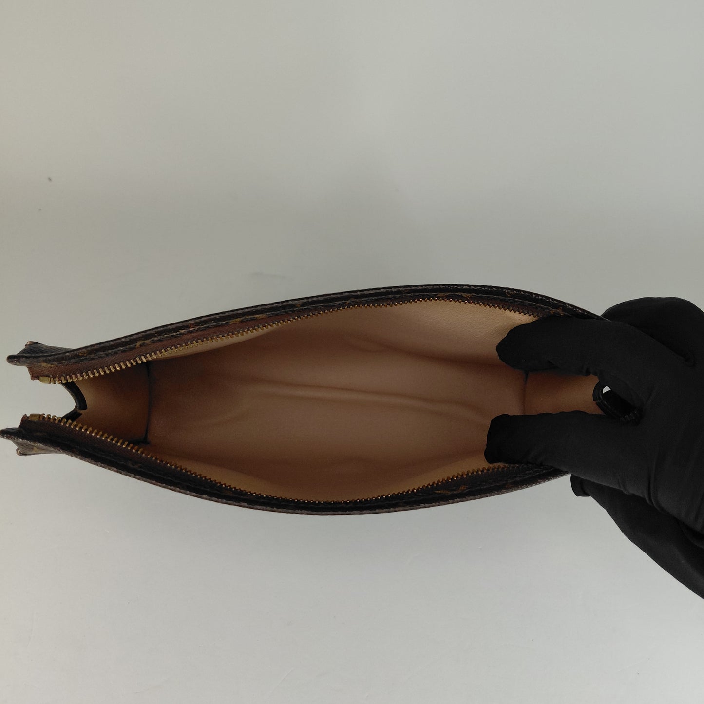 Trousse Louis Vuitton
