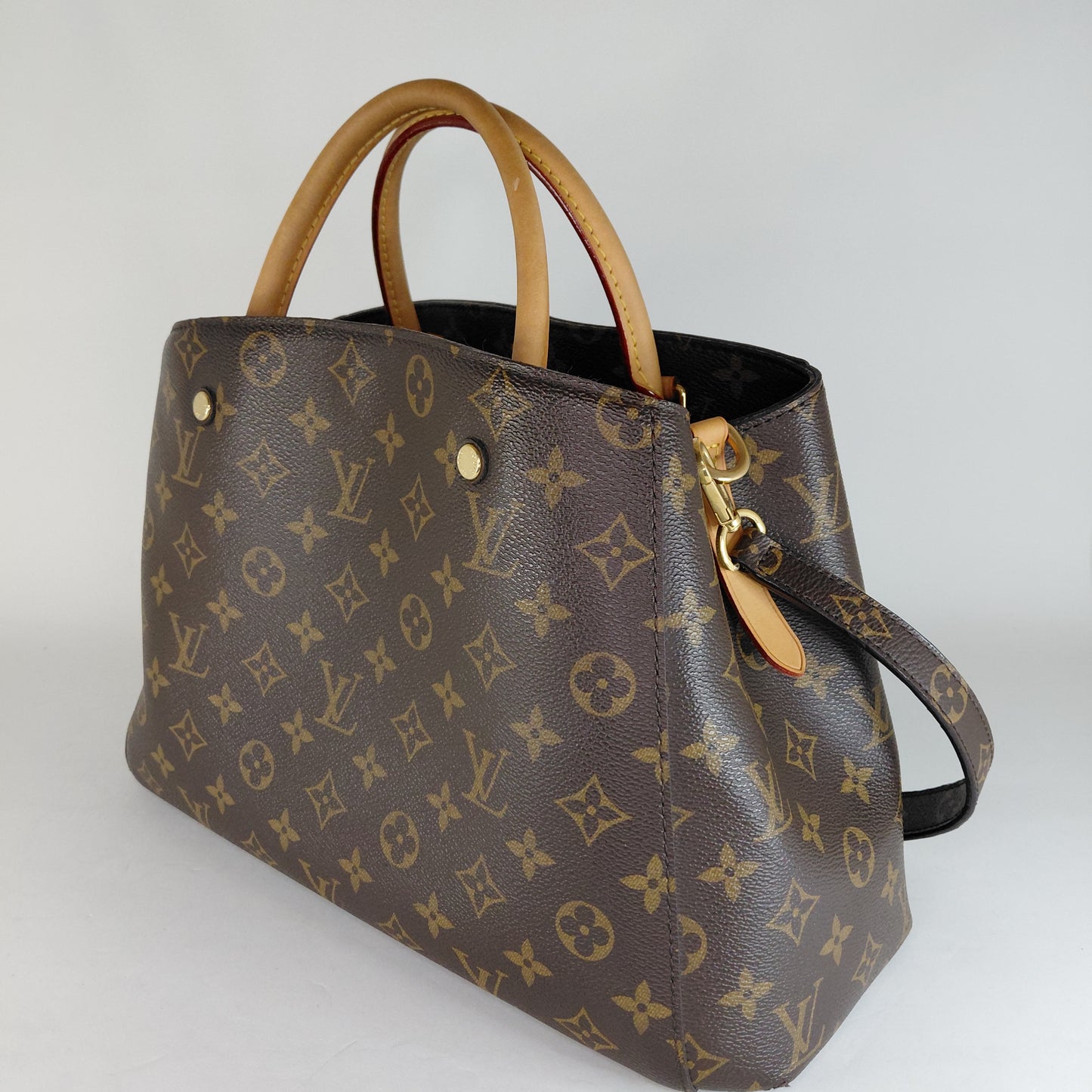 Montaigne MM Louis Vuitton