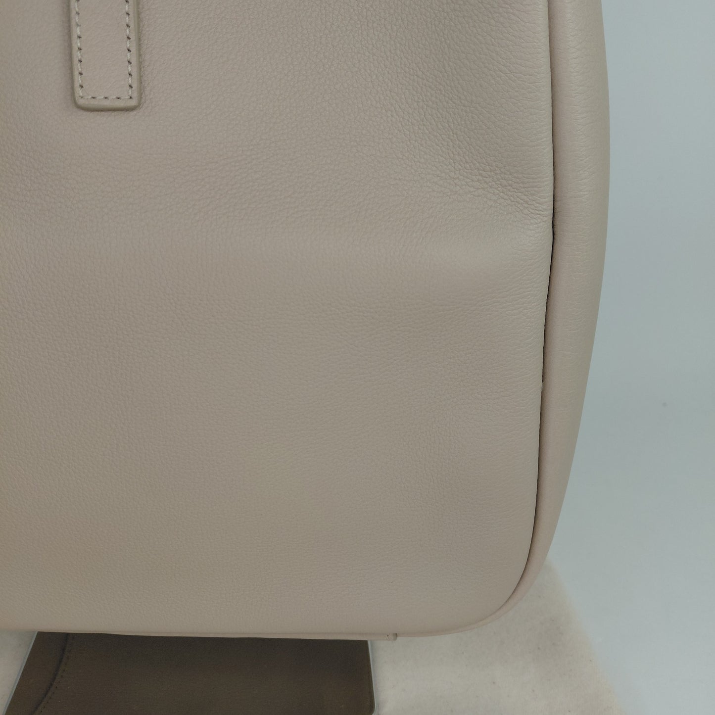 Le 5 a 7 Saint Laurent