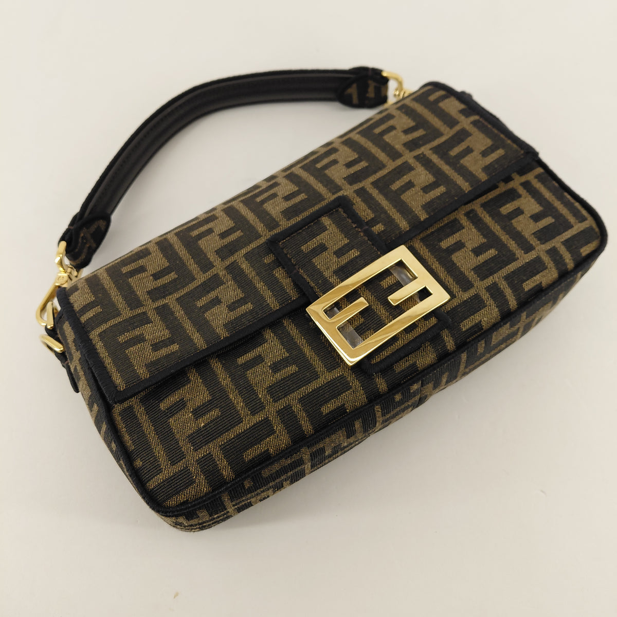 Fendi Baguette