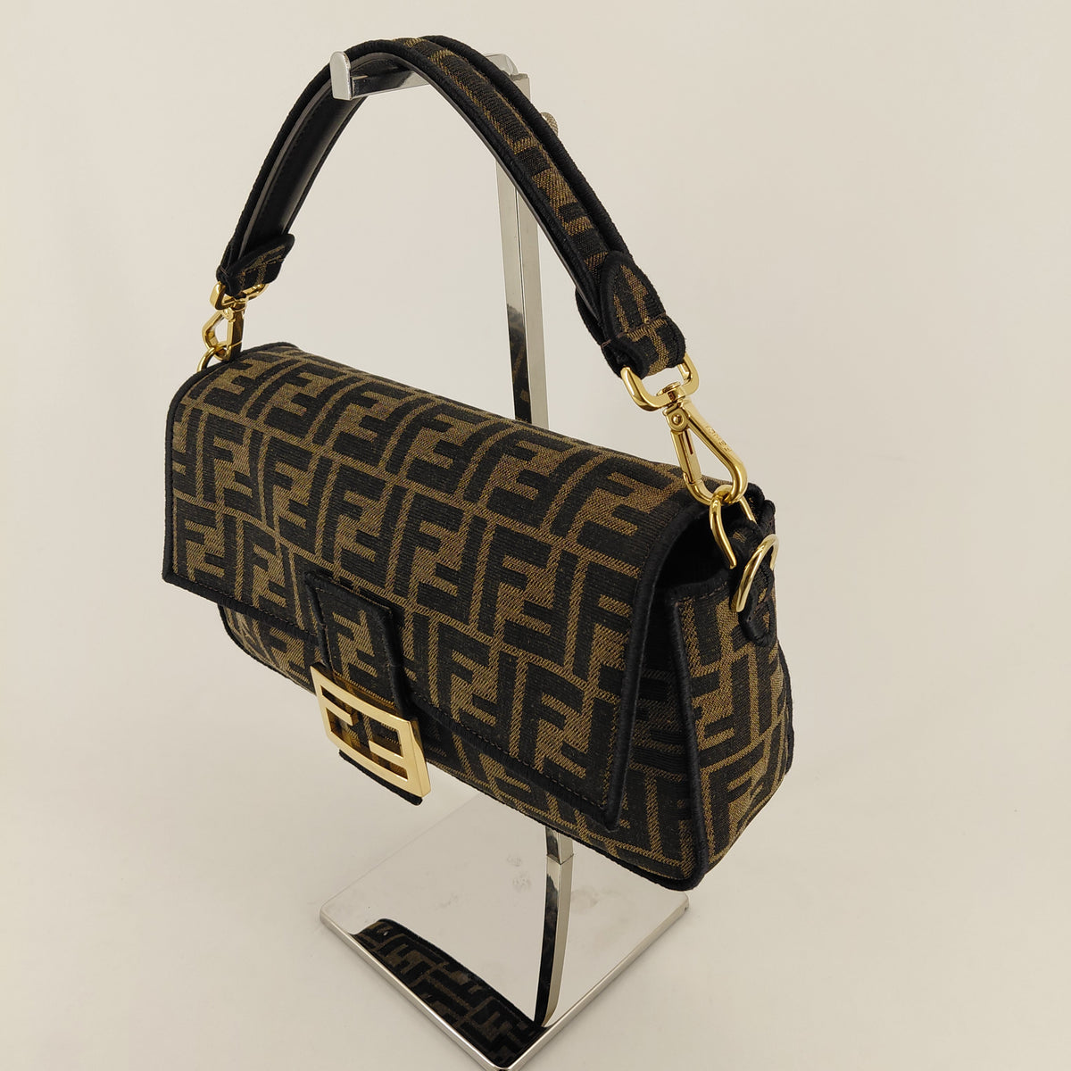 Fendi Baguette