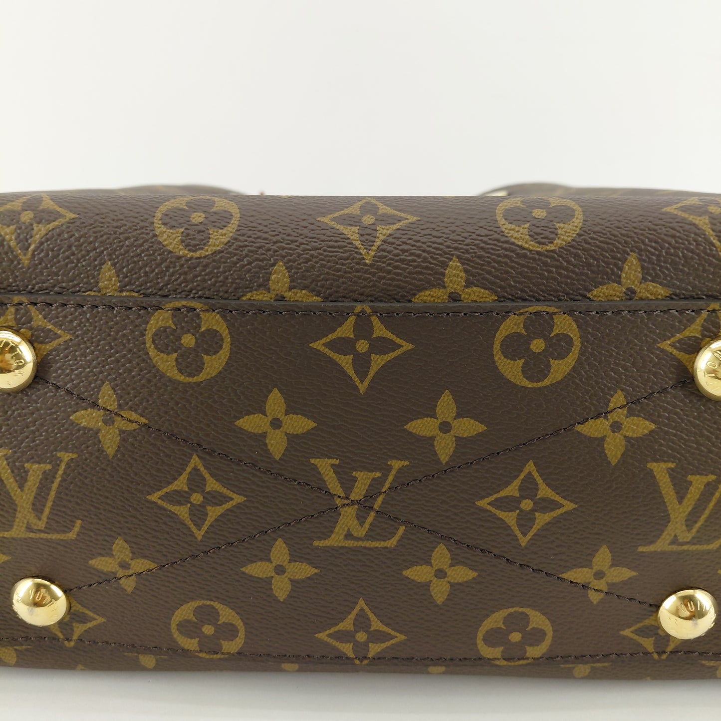 Montaigne BB Louis Vuitton