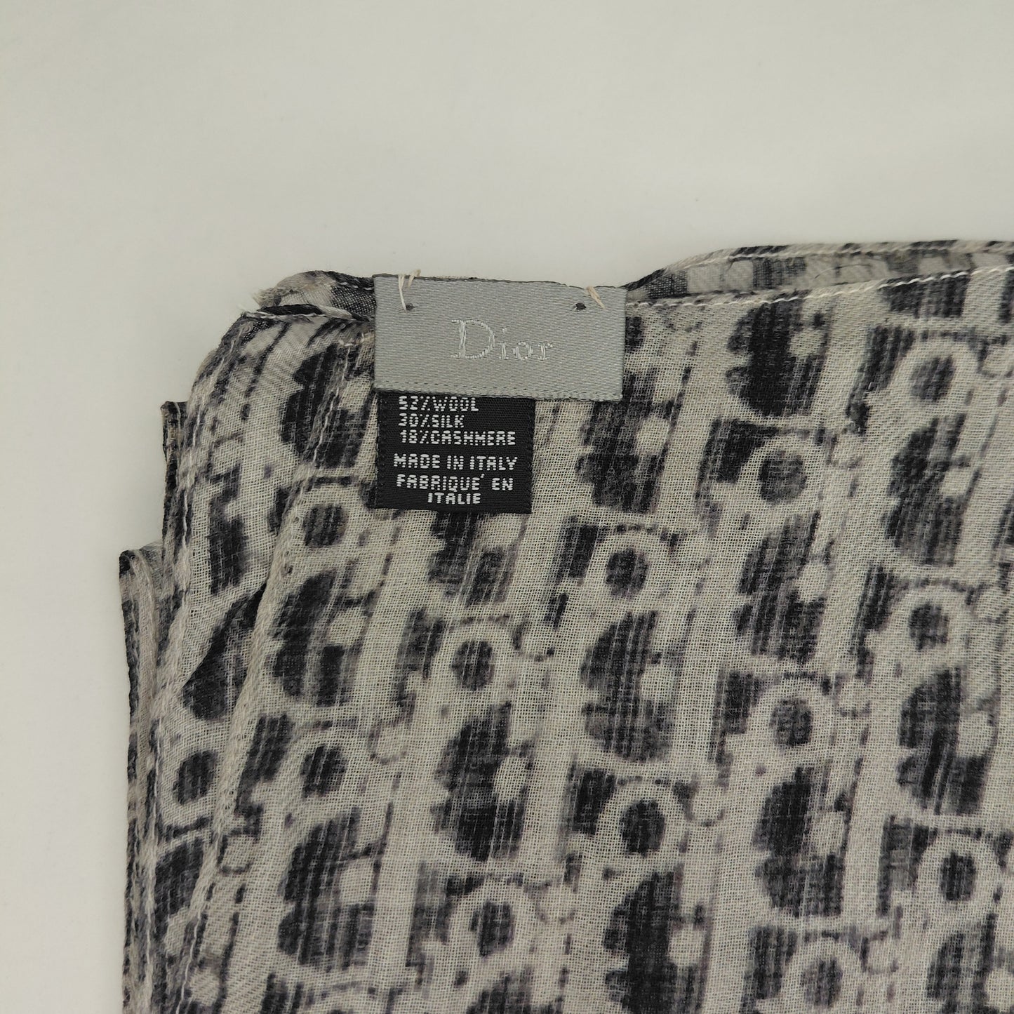 Stola Dior