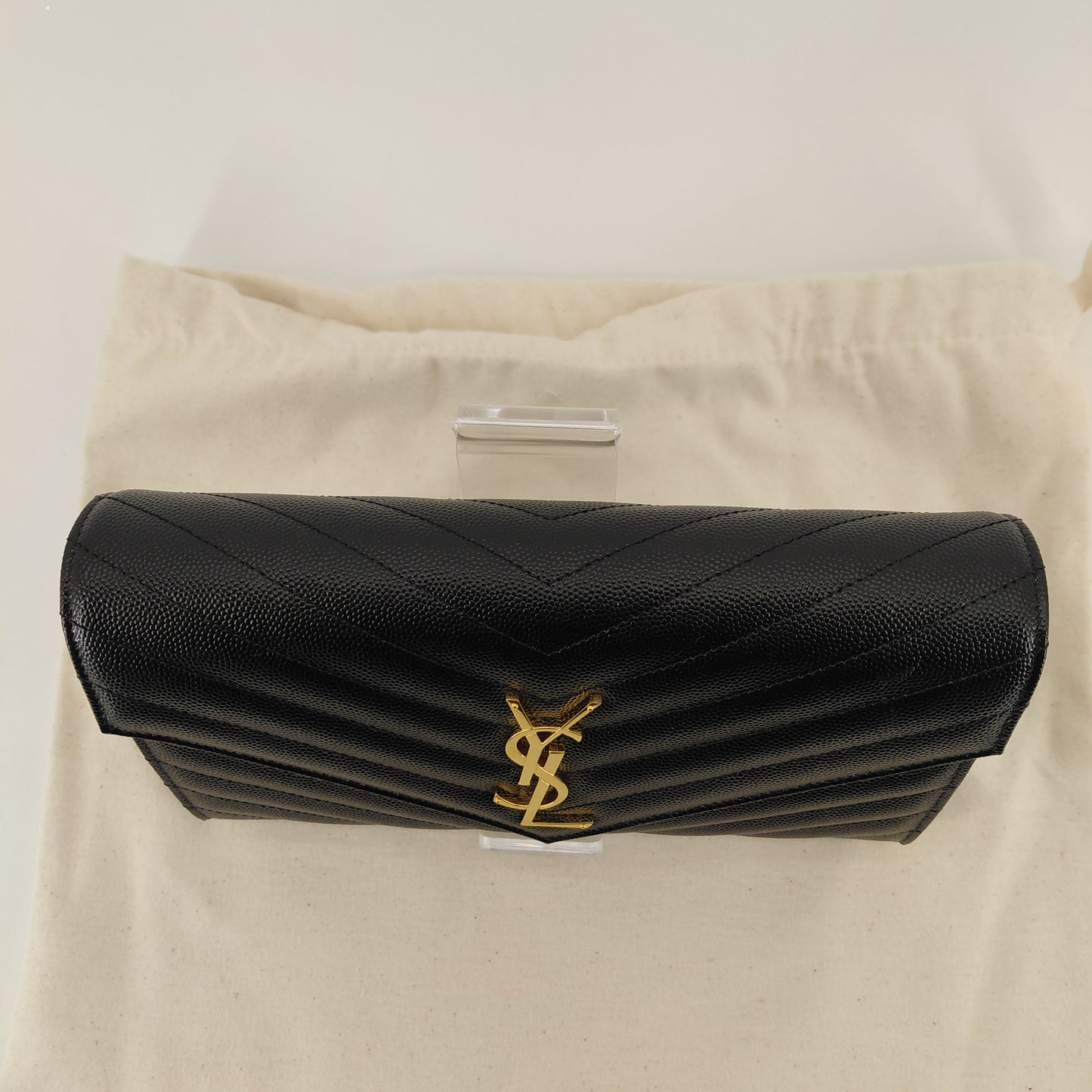 Cassandra Saint Laurent