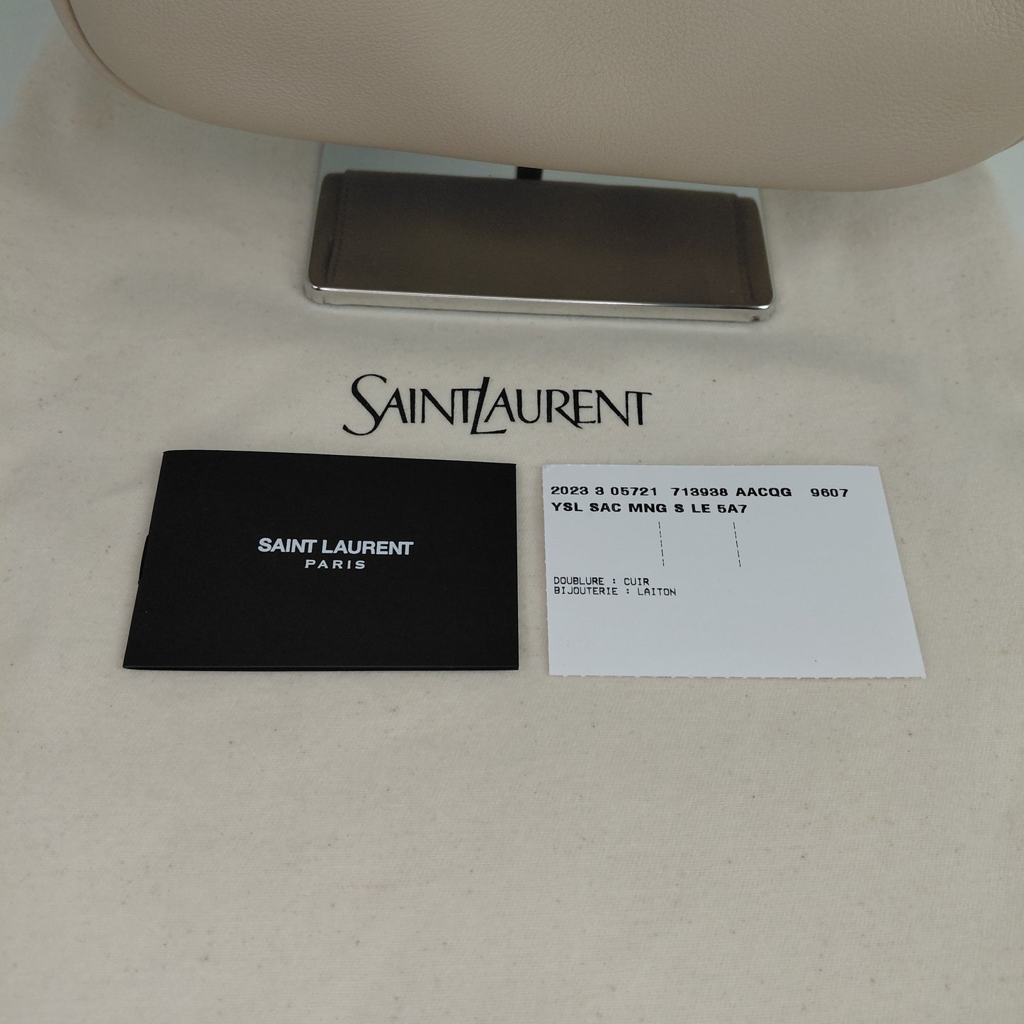 Le 5 a 7 Saint Laurent