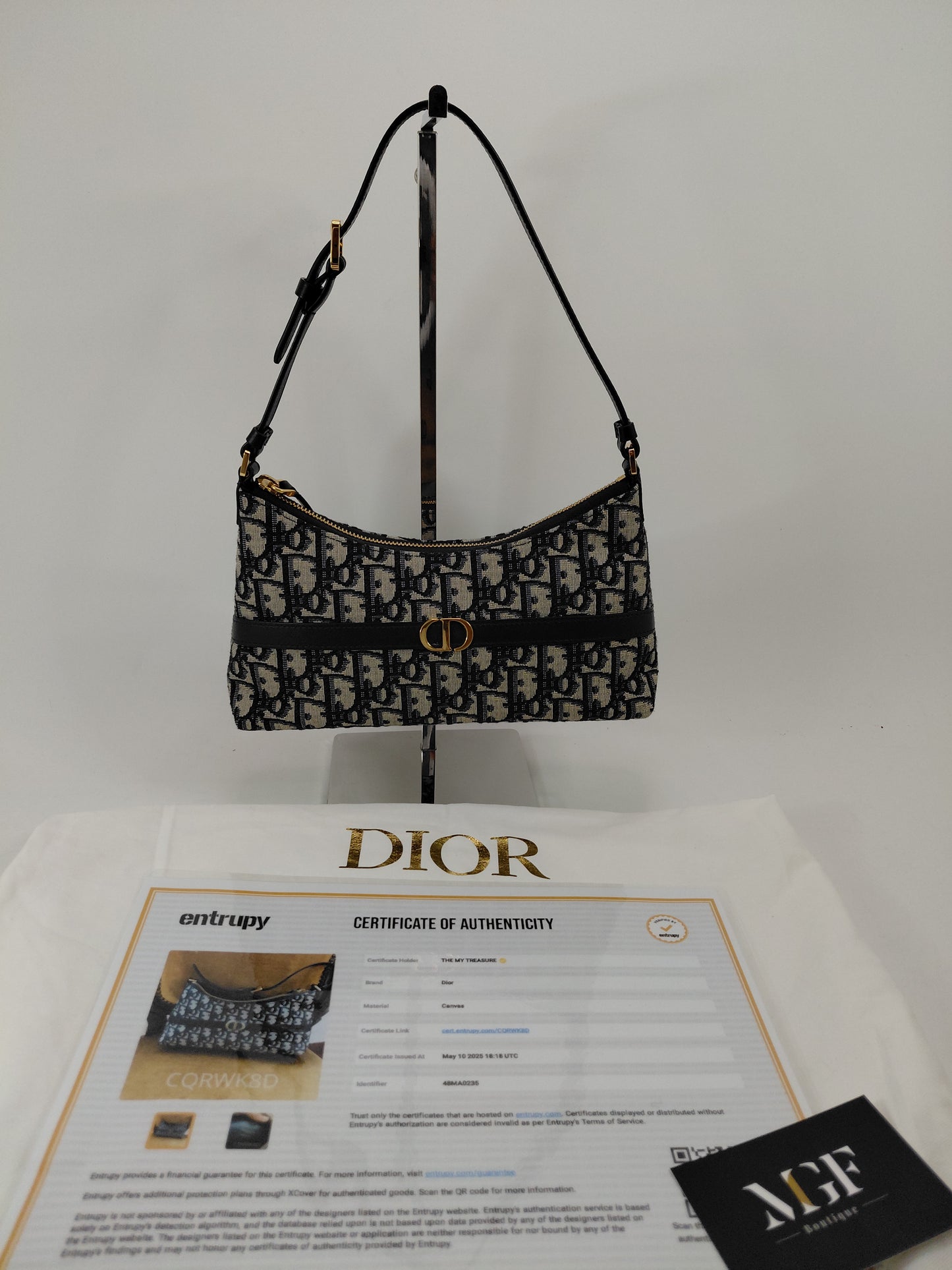 Hobo 30 Montaigne Dior