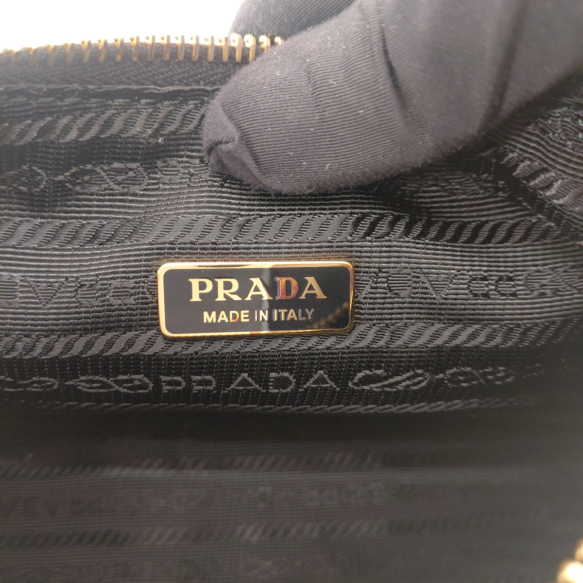 Prada Re Edition 2005