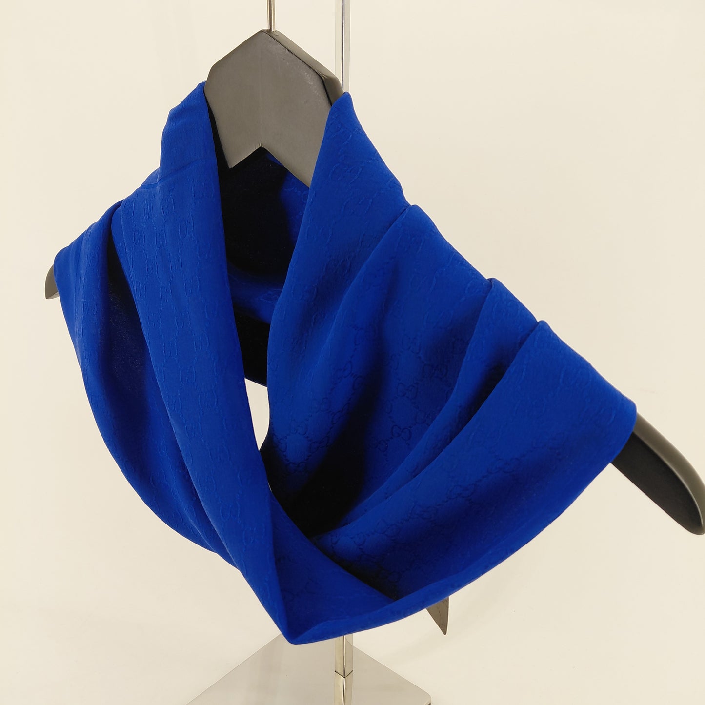 Sciarpa triangolare Gucci