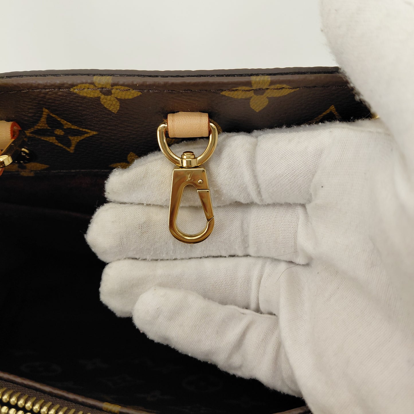 Montaigne BB Louis Vuitton