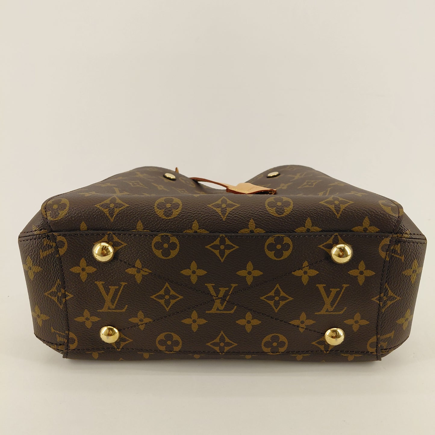 Montaigne BB Louis Vuitton