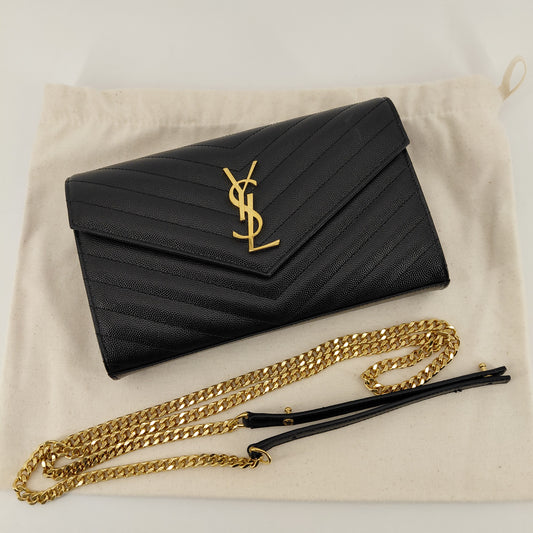 Cassandra Saint Laurent