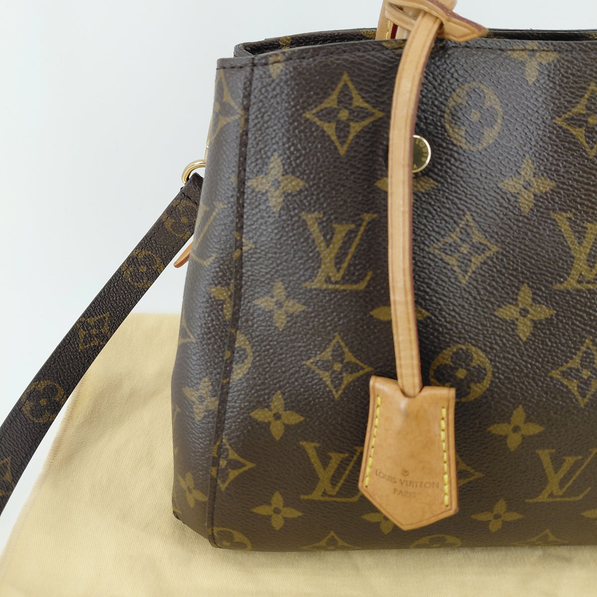 Montaigne BB Louis Vuitton