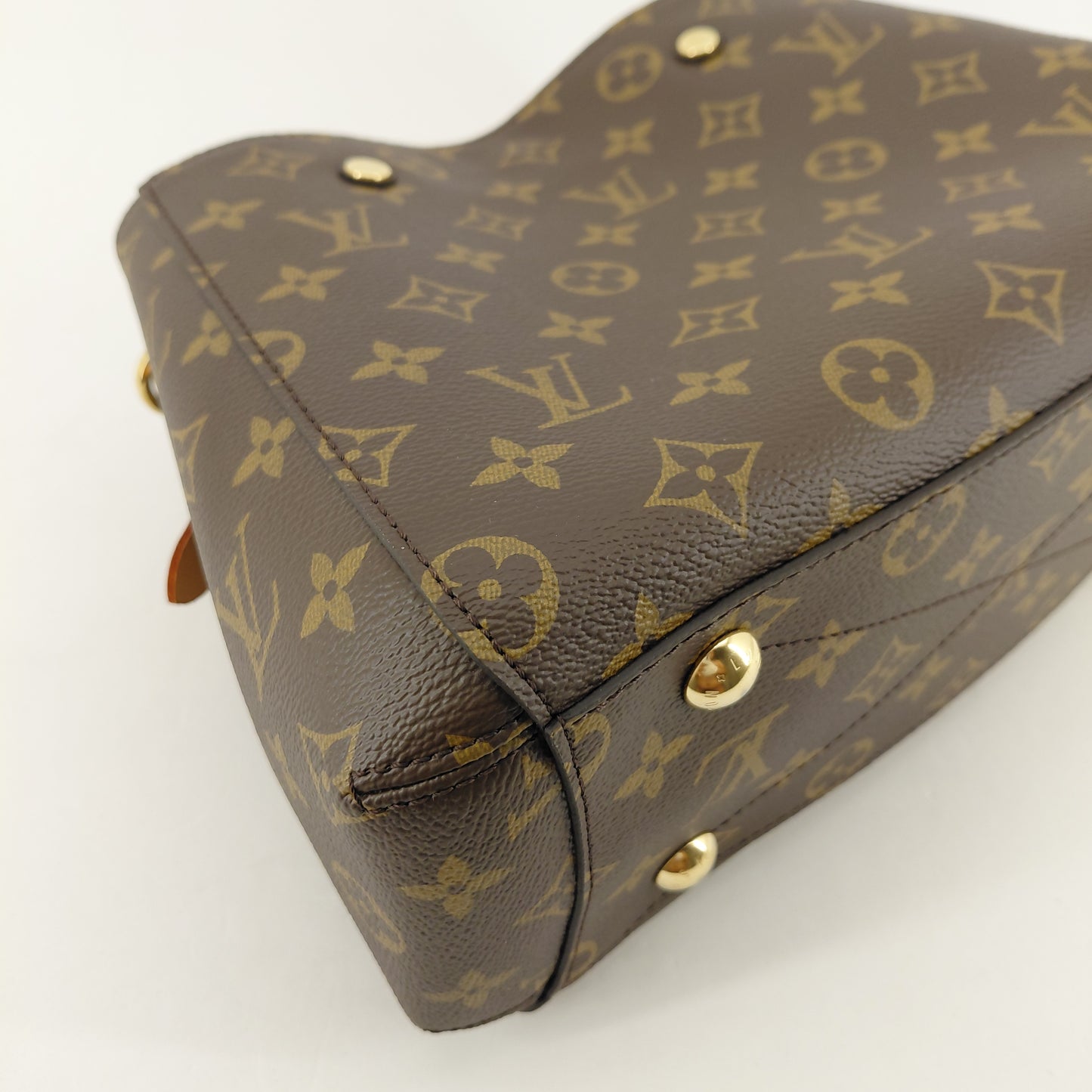 Montaigne BB Louis Vuitton