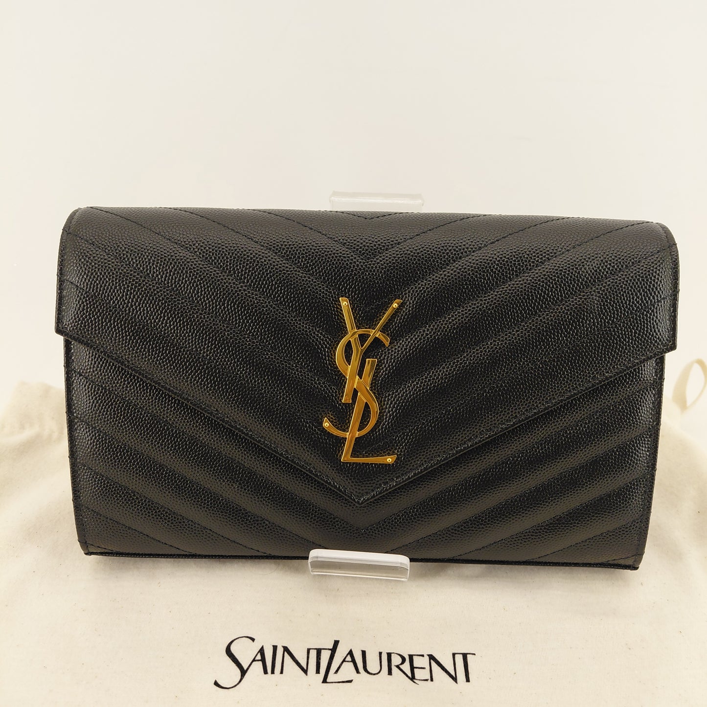 Cassandra Saint Laurent