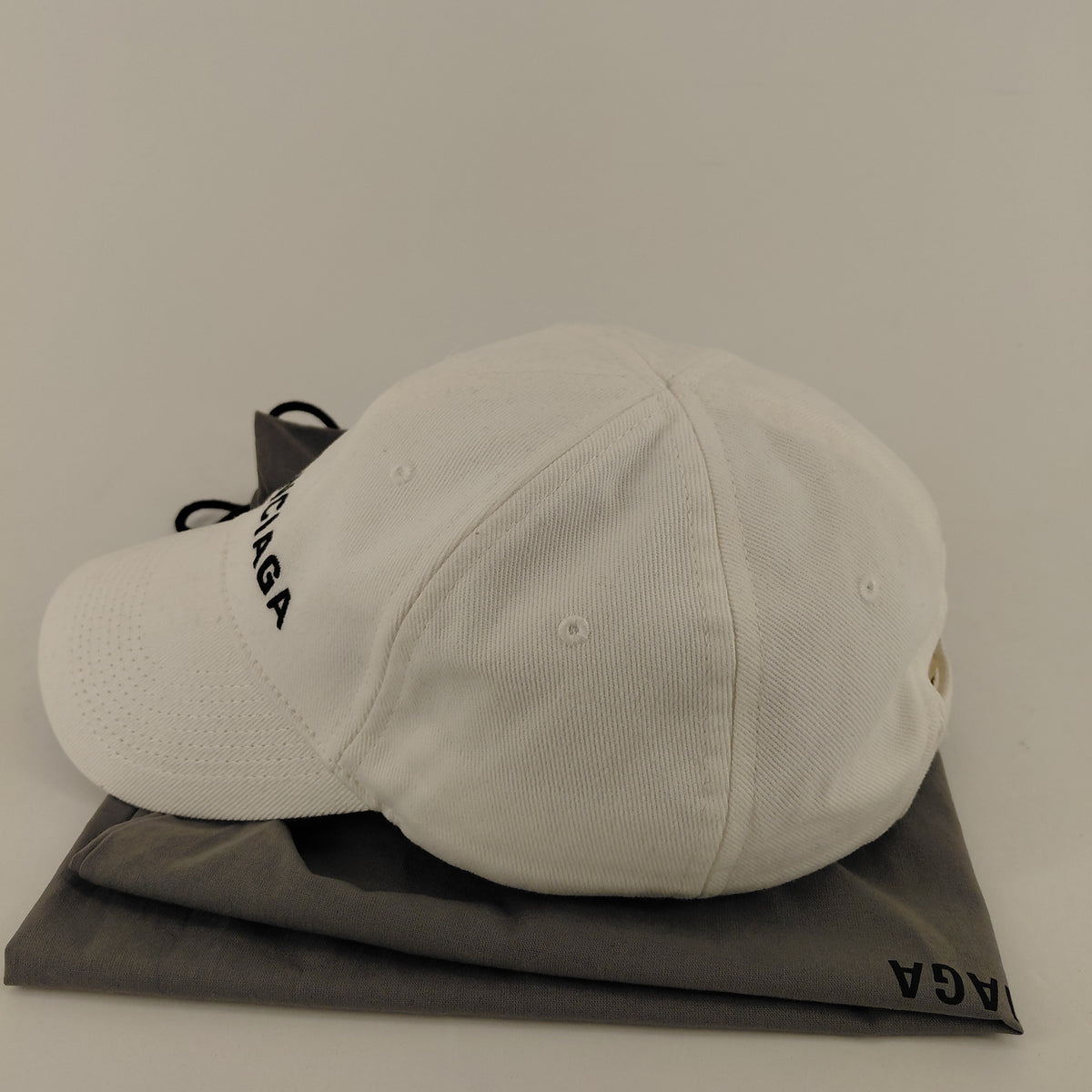 Cappello Balenciaga